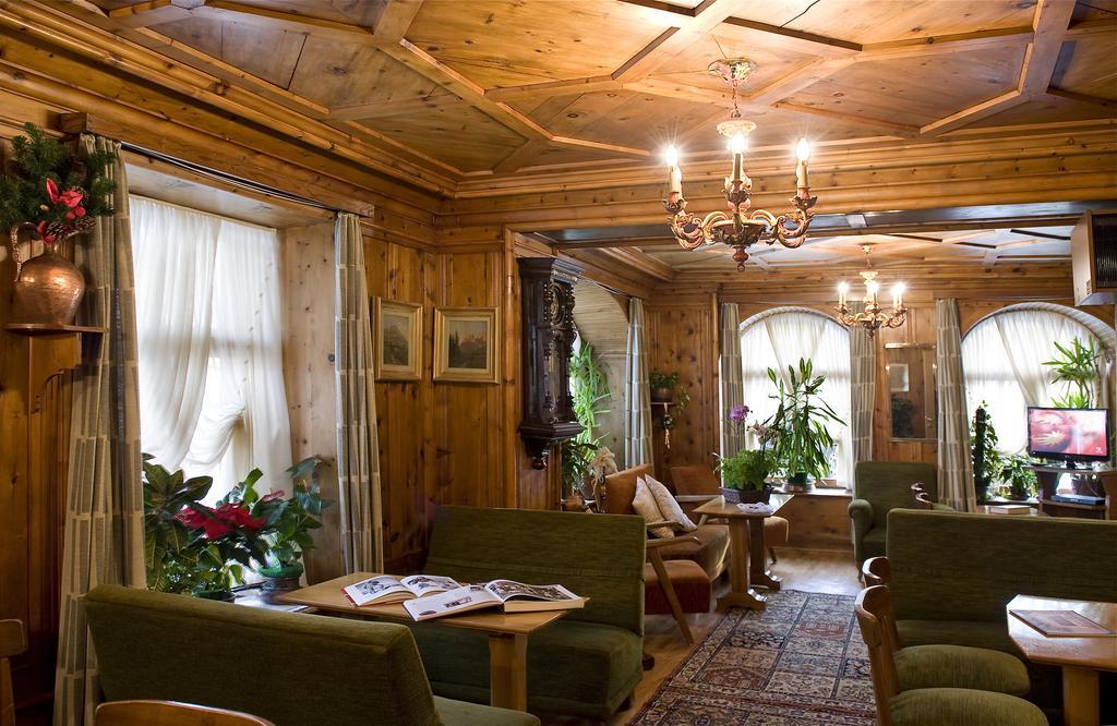 Hotel Pontechiesa Cortina dʼAmpezzo Exterior foto
